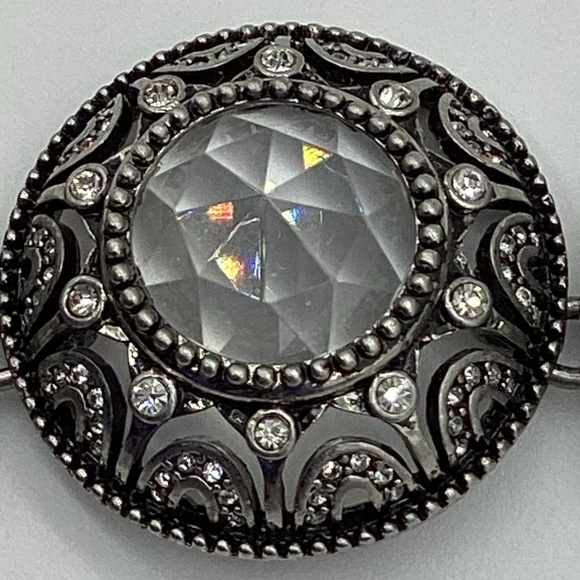 2156. Stunning Gunmetal Diamond-Encrusted Collar Necklace EUC - Picture 4 of 10